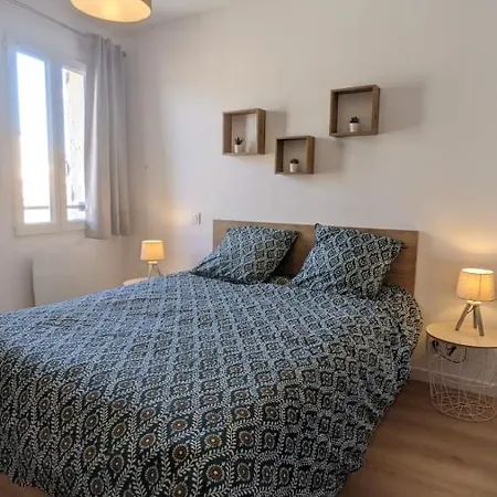 Apartment Le Gambetta : Magnifique T2 Dans Centre Historique Vauvert